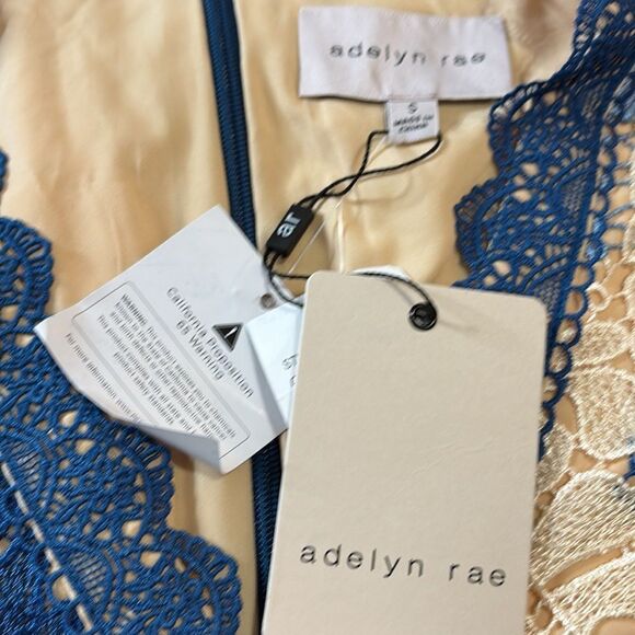 Adelyn Rae Adeline Palm Lace Midi Dress in Sapphire Blue/cream - Picture 4 of 4